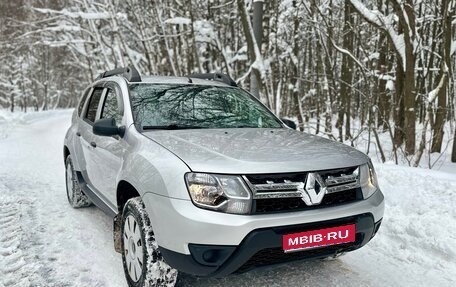Renault Duster I рестайлинг, 2017 год, 1 000 000 рублей, 1 фотография