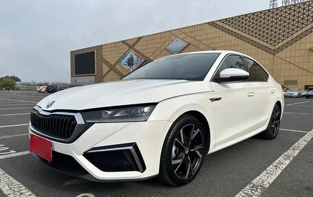 Skoda Octavia IV, 2022 год, 1 687 000 рублей, 1 фотография