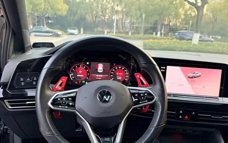 Volkswagen Golf VIII, 2021 год, 1 311 000 рублей, 13 фотография