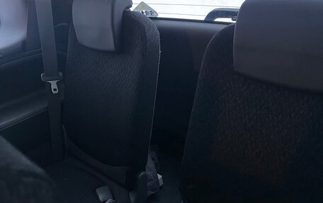 Toyota Sienta I, 2013 год, 990 000 рублей, 10 фотография