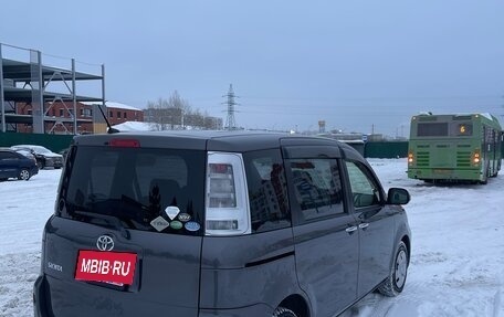 Toyota Sienta I, 2013 год, 990 000 рублей, 4 фотография