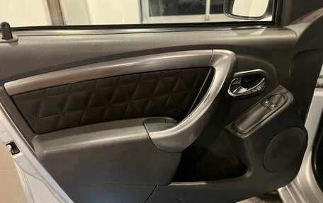 Renault Duster I рестайлинг, 2017 год, 950 000 рублей, 22 фотография