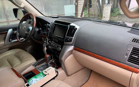 Toyota Land Cruiser 200, 2012 год, 3 400 000 рублей, 32 фотография