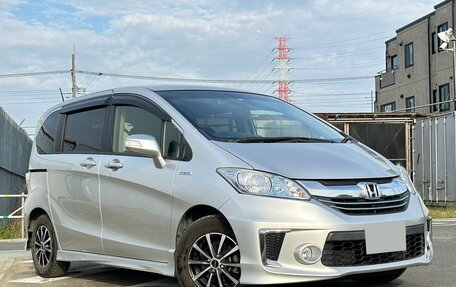 Honda Freed I, 2015 год, 745 000 рублей, 2 фотография
