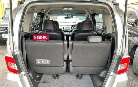 Honda Freed I, 2015 год, 745 000 рублей, 37 фотография