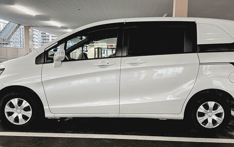 Honda Freed I, 2016 год, 869 000 рублей, 4 фотография
