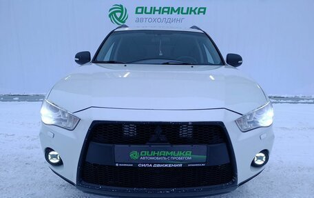 Mitsubishi Outlander III рестайлинг 3, 2012 год, 1 560 000 рублей, 2 фотография