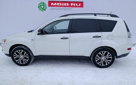 Mitsubishi Outlander III рестайлинг 3, 2012 год, 1 560 000 рублей, 8 фотография