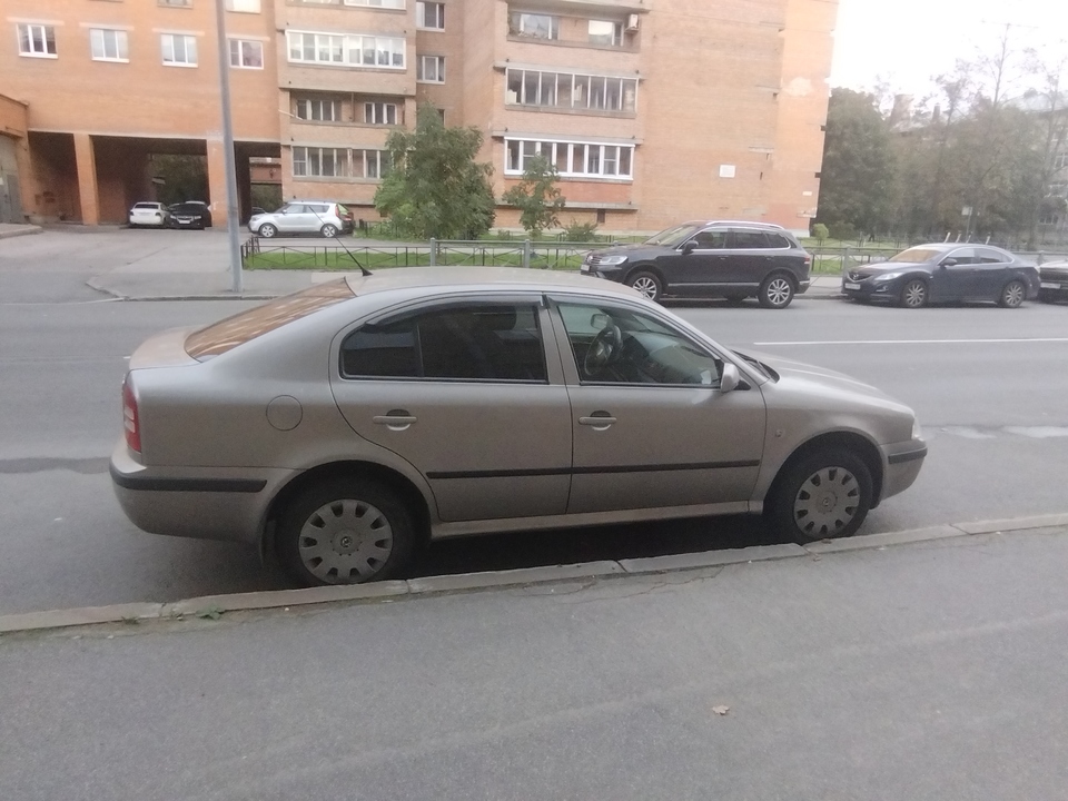 Skoda Octavia Tour рестайлинг, 2008 год, 400 000 рублей, 3 фотография