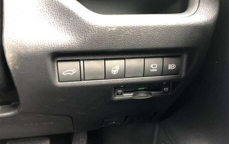 Toyota RAV4, 2022 год, 3 650 000 рублей, 14 фотография