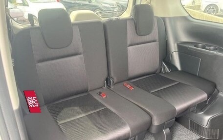 Nissan Serena IV, 2019 год, 1 614 000 рублей, 12 фотография