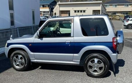 Mitsubishi Pajero Mini II, 2012 год, 626 000 рублей, 24 фотография