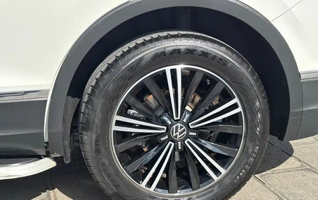 Volkswagen Tiguan II, 2021 год, 1 570 000 рублей, 11 фотография