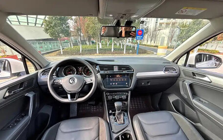 Volkswagen Tiguan II, 2021 год, 1 570 000 рублей, 16 фотография