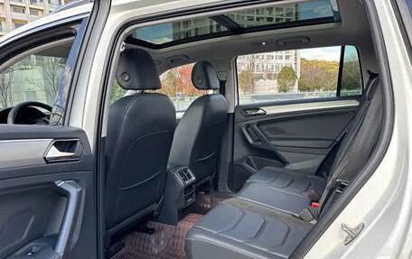 Volkswagen Tiguan II, 2021 год, 1 570 000 рублей, 15 фотография