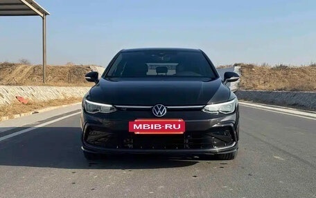 Volkswagen Golf VIII, 2021 год, 1 305 000 рублей, 2 фотография