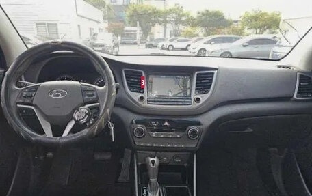 Hyundai Tucson III, 2017 год, 1 450 000 рублей, 13 фотография