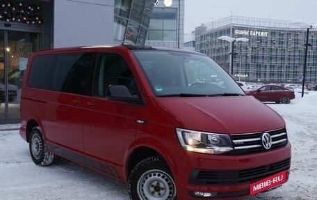 Volkswagen Caravelle T6 рестайлинг, 2019 год, 3 780 000 рублей, 3 фотография