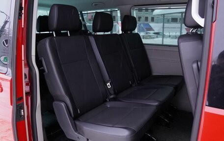 Volkswagen Caravelle T6 рестайлинг, 2019 год, 3 780 000 рублей, 25 фотография