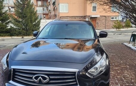 Infiniti QX70, 2016 год, 2 700 000 рублей, 12 фотография