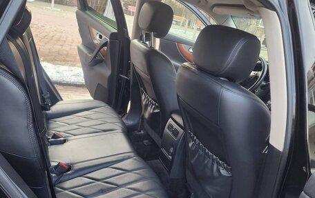 Infiniti QX70, 2016 год, 2 700 000 рублей, 14 фотография