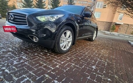 Infiniti QX70, 2016 год, 2 700 000 рублей, 3 фотография