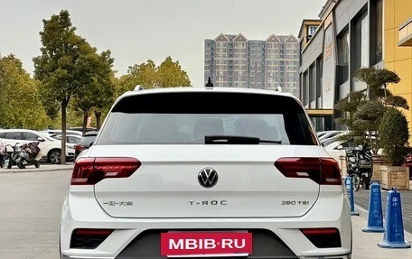 Volkswagen T-Roc I, 2021 год, 1 300 000 рублей, 10 фотография