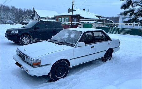 Nissan Laurel VIII, 1987 год, 290 000 рублей, 2 фотография