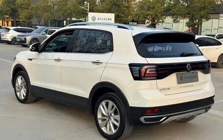 Volkswagen T-Cross I, 2022 год, 1 256 000 рублей, 2 фотография