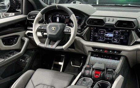 Lamborghini Urus I, 2025 год, 41 000 000 рублей, 15 фотография