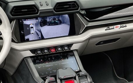 Lamborghini Urus I, 2025 год, 41 000 000 рублей, 24 фотография