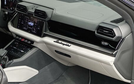 Lamborghini Urus I, 2025 год, 41 000 000 рублей, 25 фотография