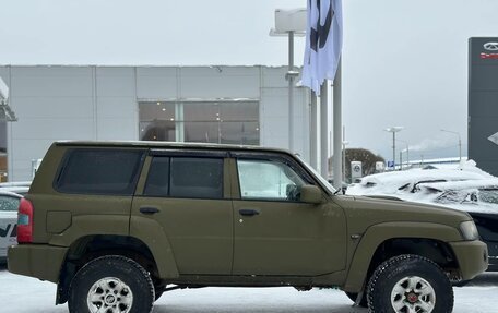 Nissan Patrol, 2004 год, 930 000 рублей, 8 фотография