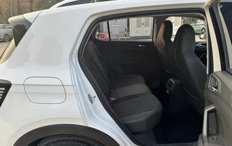 Volkswagen T-Cross I, 2021 год, 1 200 001 рублей, 11 фотография