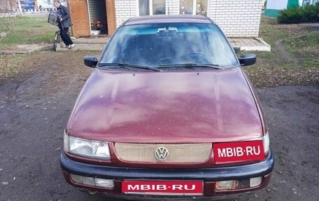 Volkswagen Passat B4, 1994 год, 150 000 рублей, 1 фотография