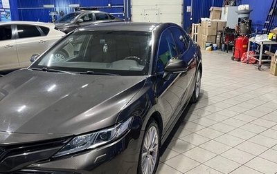 Toyota Camry, 2018 год, 2 030 000 рублей, 1 фотография