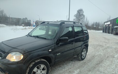 Chevrolet Niva I рестайлинг, 2012 год, 500 000 рублей, 3 фотография