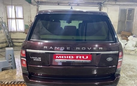 Land Rover Range Rover IV рестайлинг, 2018 год, 7 000 000 рублей, 4 фотография