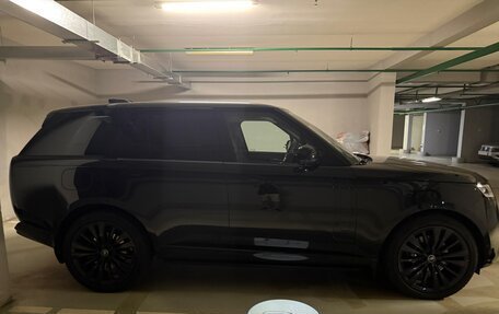 Land Rover Range Rover IV рестайлинг, 2023 год, 19 000 000 рублей, 3 фотография