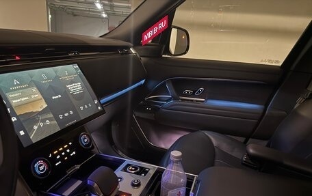 Land Rover Range Rover IV рестайлинг, 2023 год, 19 000 000 рублей, 11 фотография