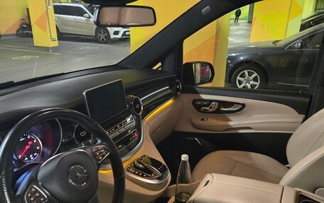 Mercedes-Benz V-Класс, 2019 год, 6 300 000 рублей, 4 фотография