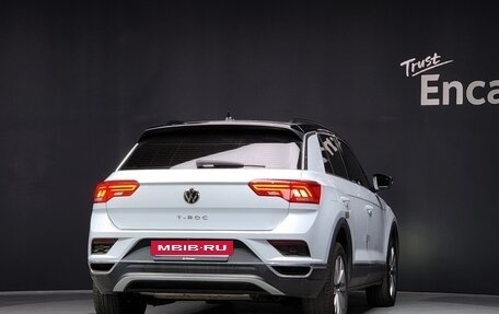 Volkswagen T-Roc I, 2021 год, 1 970 000 рублей, 4 фотография