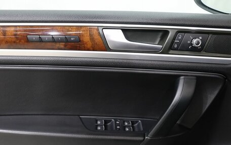 Volkswagen Touareg III, 2013 год, 2 545 000 рублей, 11 фотография