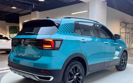 Volkswagen T-Cross I, 2021 год, 1 200 001 рублей, 6 фотография