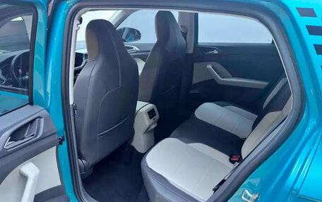 Volkswagen T-Cross I, 2021 год, 1 200 001 рублей, 10 фотография