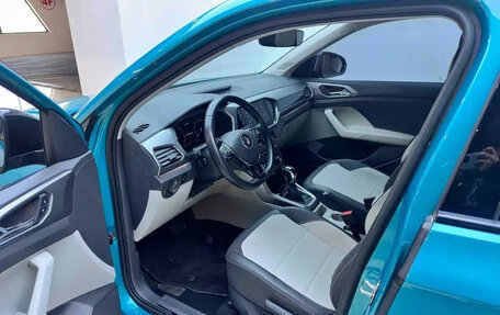 Volkswagen T-Cross I, 2021 год, 1 200 001 рублей, 9 фотография