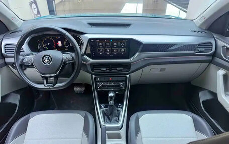 Volkswagen T-Cross I, 2021 год, 1 200 001 рублей, 17 фотография