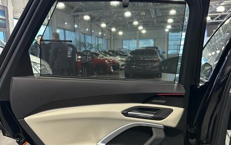 Audi Q5, 2025 год, 9 800 000 рублей, 24 фотография