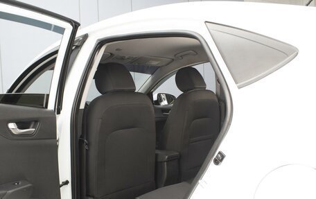 Hyundai Solaris II рестайлинг, 2017 год, 1 220 000 рублей, 10 фотография