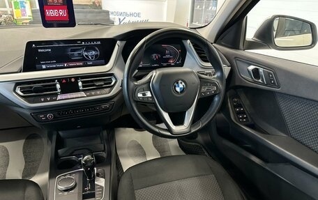 BMW 1 серия, 2019 год, 2 199 900 рублей, 15 фотография